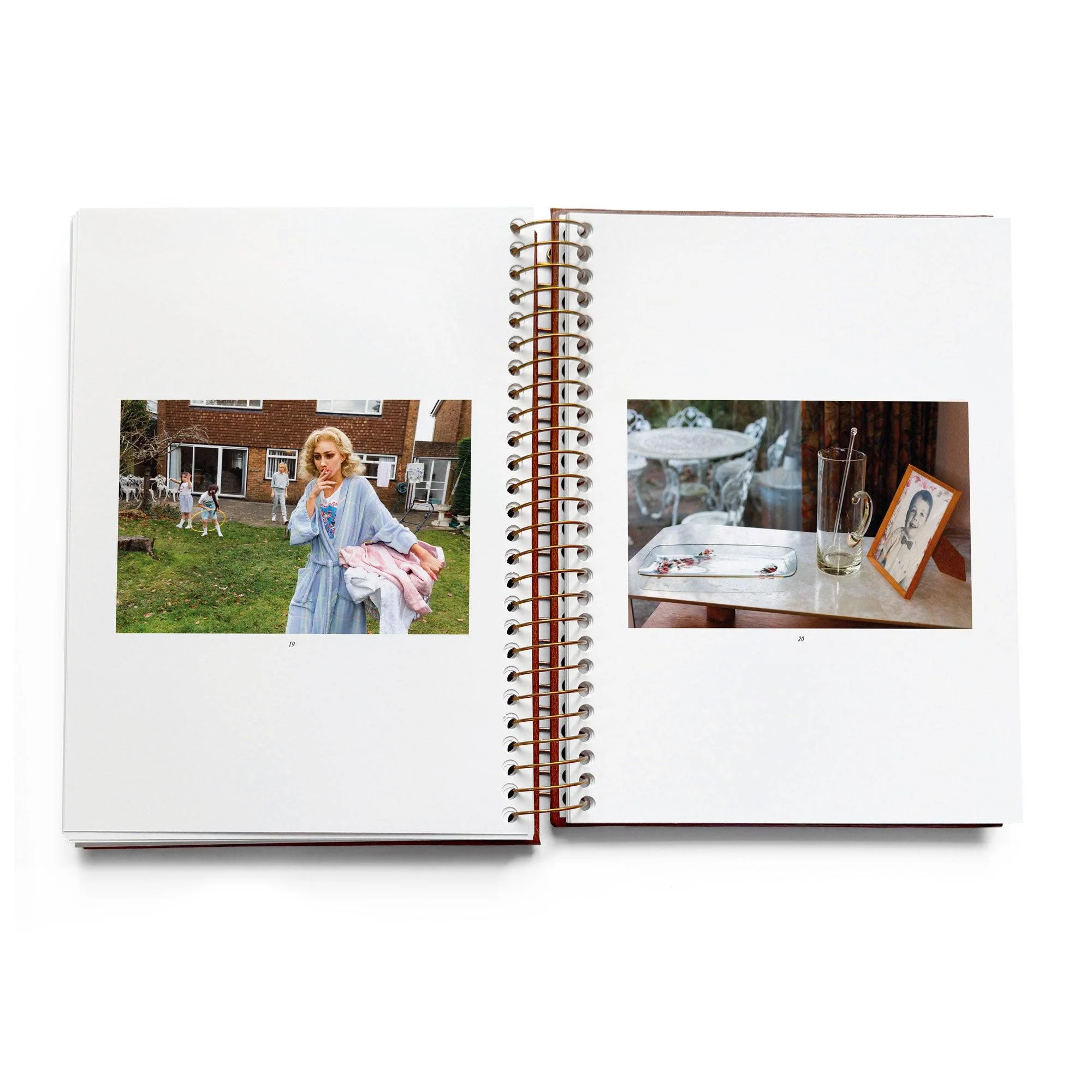 IDEA Nadia Lee Cohen / Martin Parr - Julie Bullard - Image 5