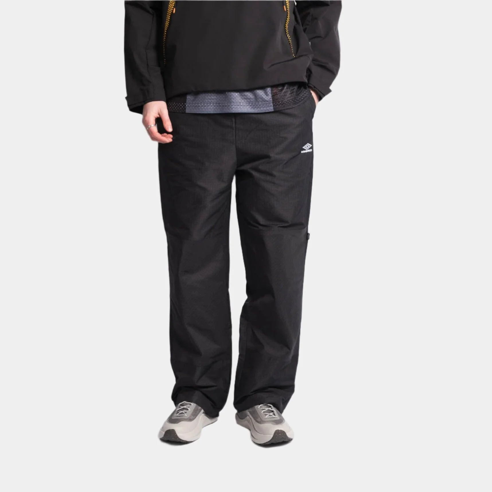 Umbro Check Track Pants - Navy/Dark Brown - Image 2